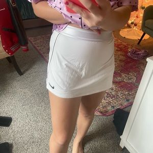 NIKE SKORT